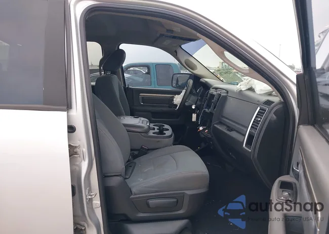 1C6RR6GP7DS513010: 42204270