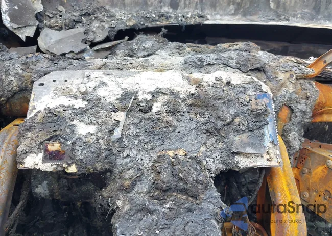 JM3KE2CY8F0532930: 42204346