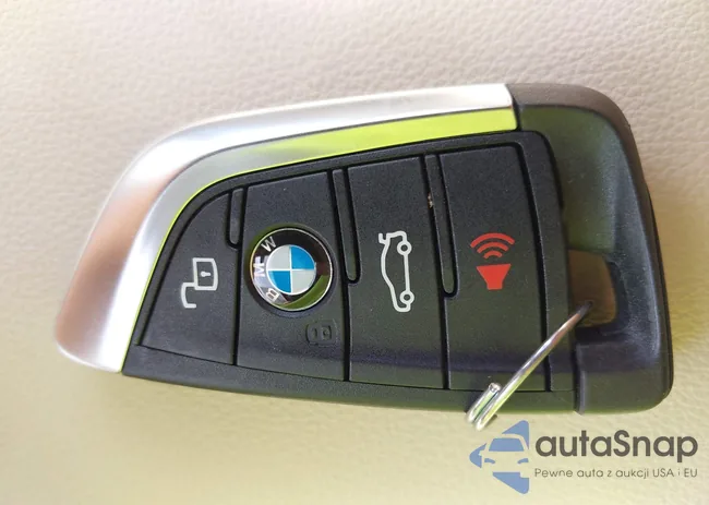 WBY83FB06RFS78758: 42205579