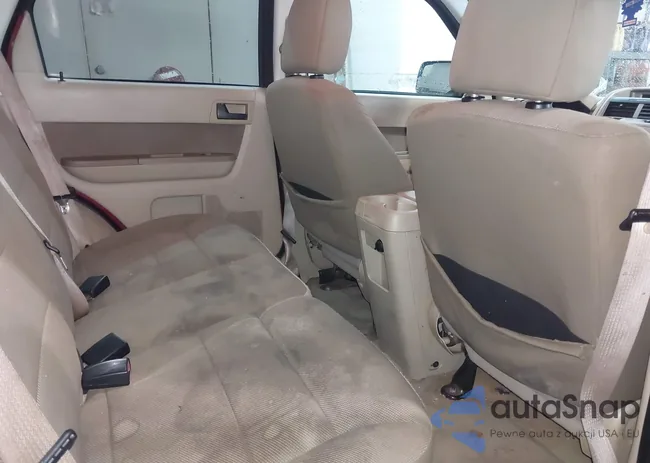 1FMCU0D77AKA43132: 42205660