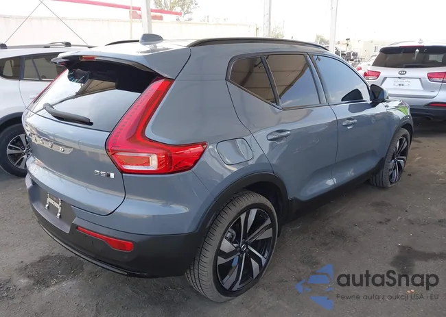 YV4L12UX9P2952245: 42205666