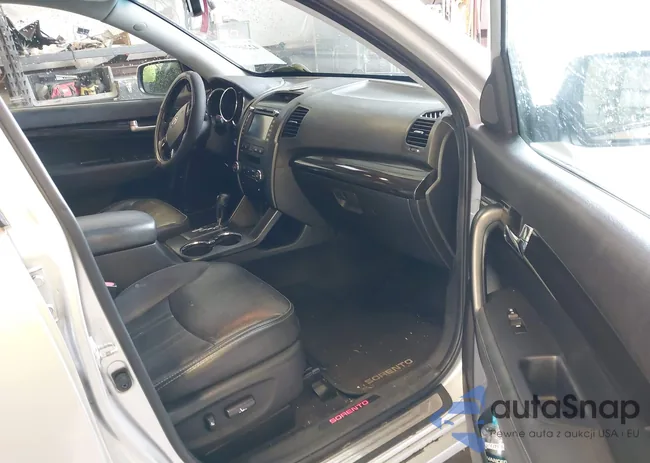 5XYKW4A26DG415757: 42205927