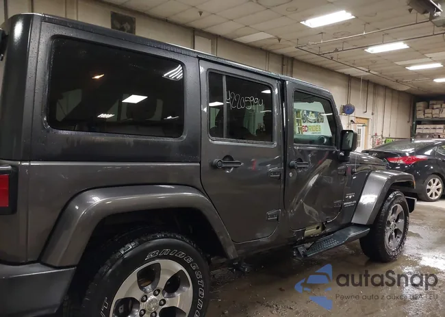 1C4BJWEG3GL172532: 42205994