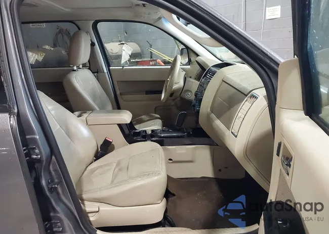 1FMCU9EGXCKA96624: 42205141