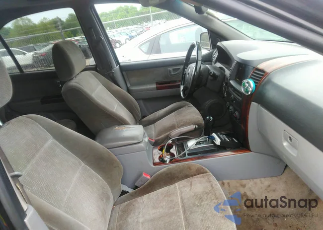 KNDJD733265614244: 42205308