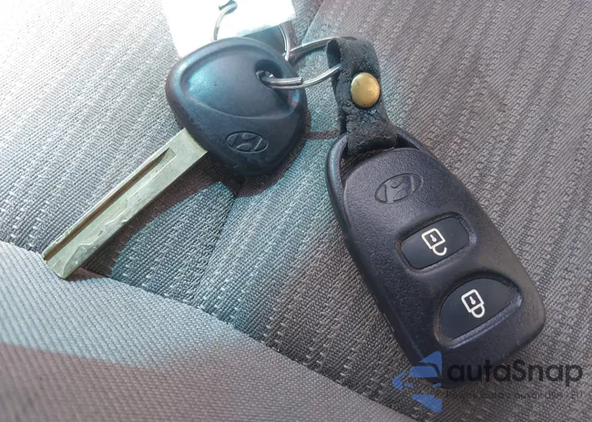 KMHCT5AE0FU216181: 42205315