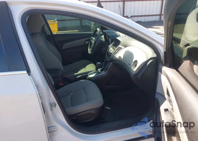 1G1PE5SC3C7345032: 42206635