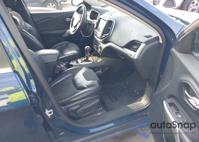 1C4PJLLB3JD524912: 42206881