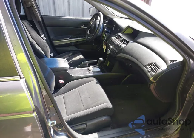 1HGCP26778A124301: 42206917