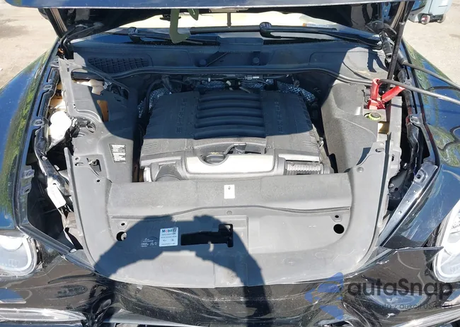 WP1AA2A28CLA04618: 42206043