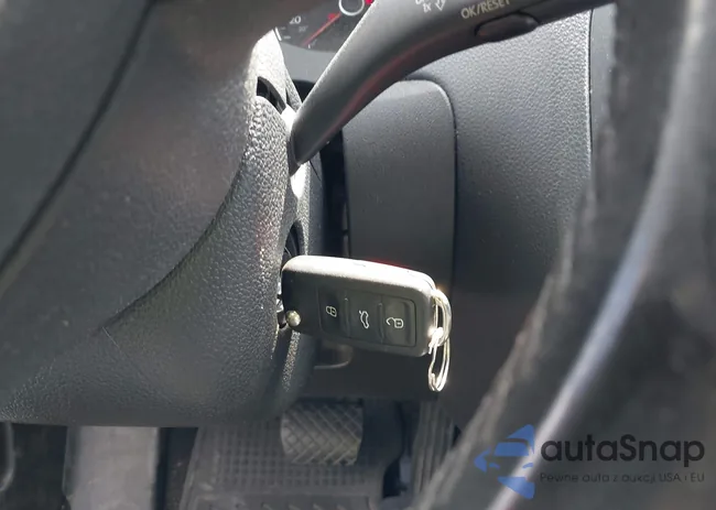 3VWLL7AJ0CM341353: 42206057