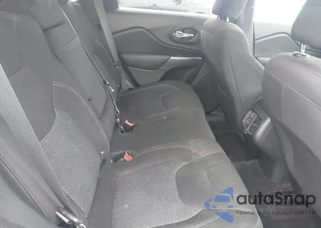 1C4PJLCB2KD120503: 42206232