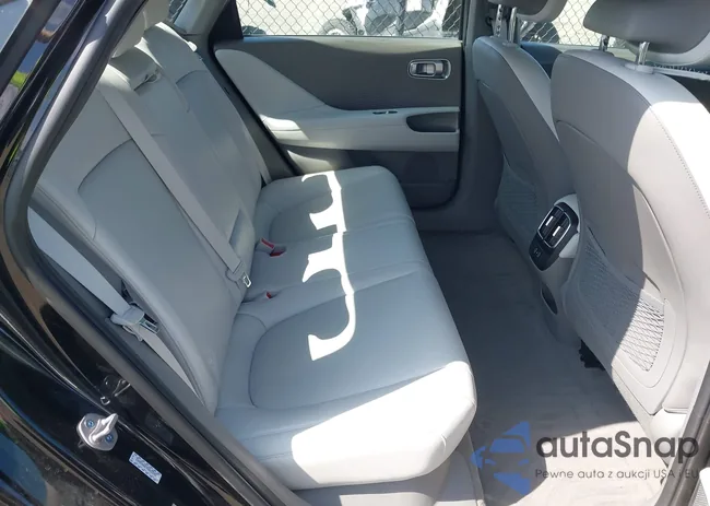 KMHM34AA7PA033293: 42206264