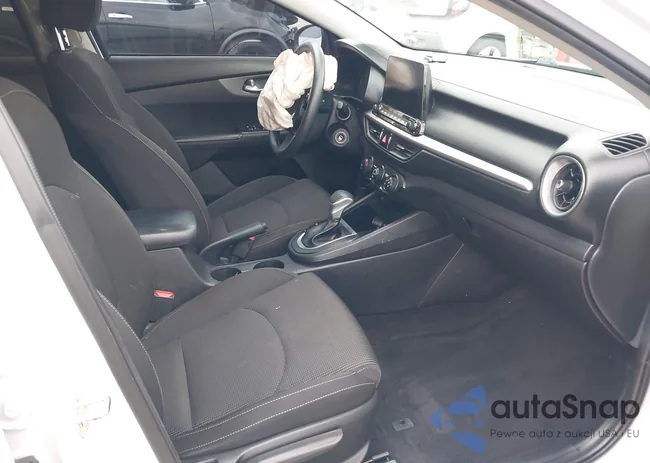 3KPF24AD7ME305117: 42206397