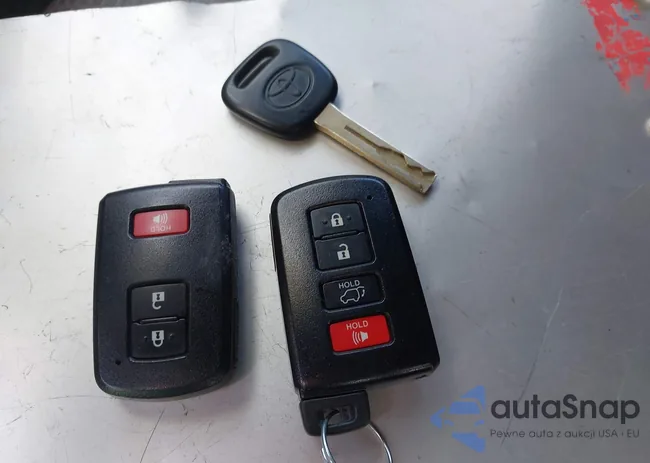 3TMEZ5CN1HM039527: 42207718