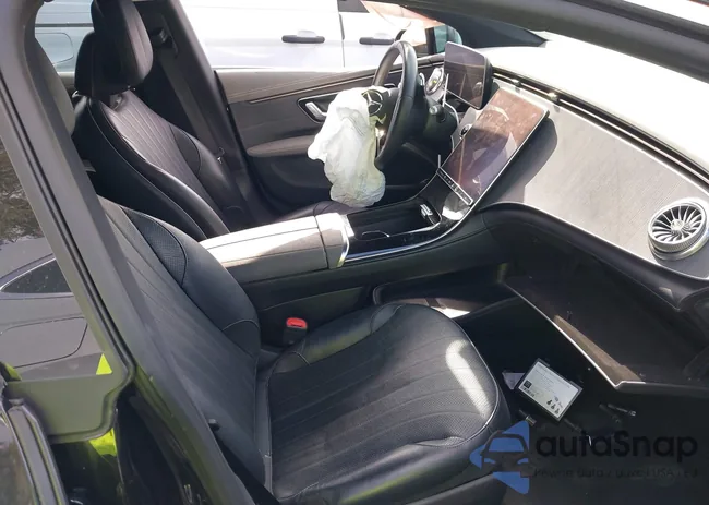 W1KCG2DB4PA031617: 42207719