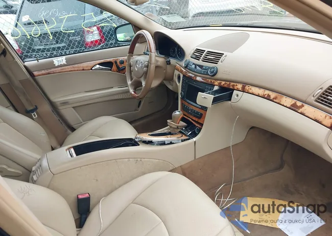 WDBUF87X29B404645: 42207847