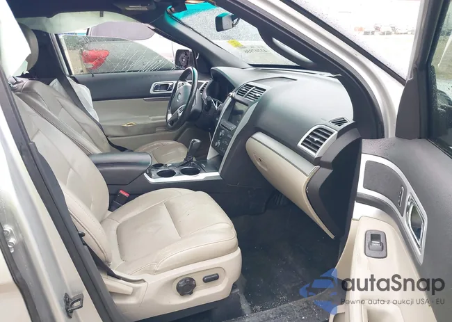 1FMHK7D85BGA17582: 42207956