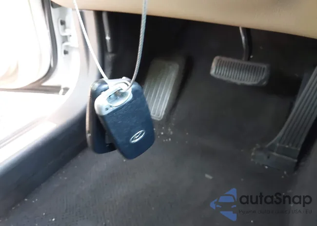 KMHGC4DD6CU185562: 42207053