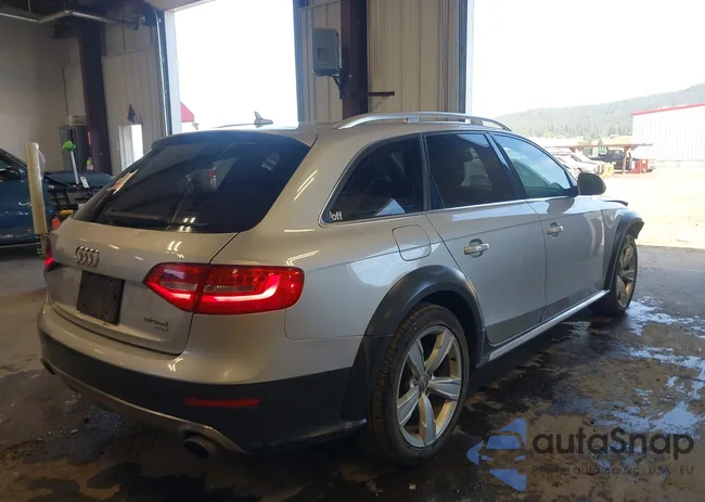 WA1UFAFL5DA210465: 42207403