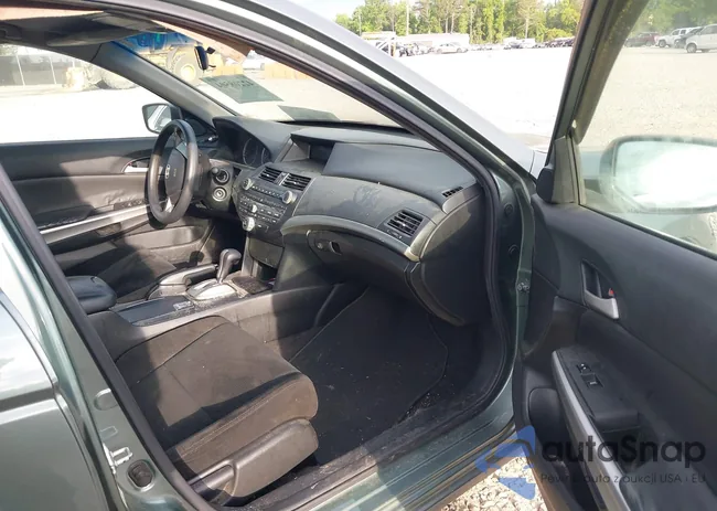 1HGCP267X9A038398: 42208504