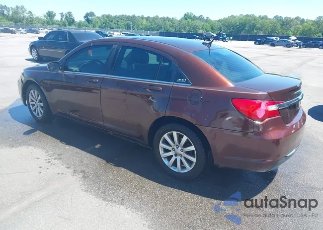 1C3CCBBBXDN696328: 42208532