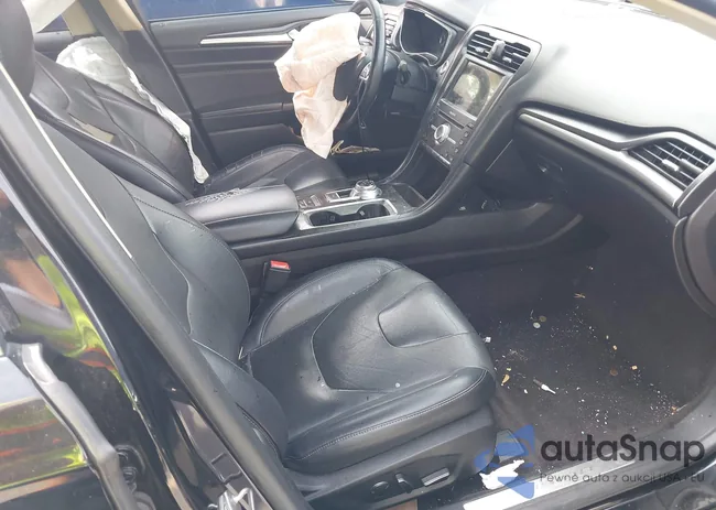 3FA6P0RU6JR248661: 42208582