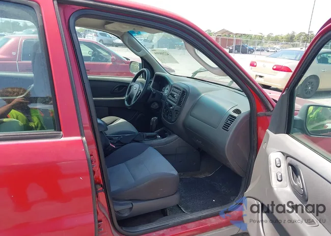 1FMYU02Z06KB10283: 42208599