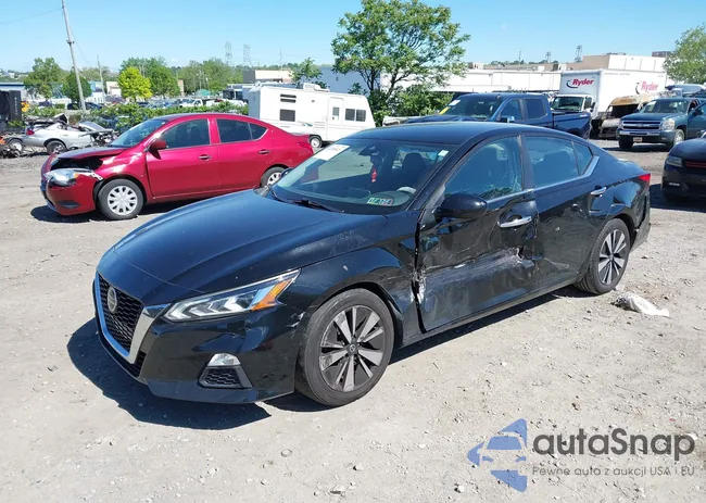 1N4BL4DV2MN353075: 42208821