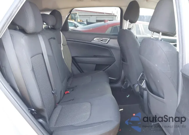 KNDPU3AF1P7066288: 42208845