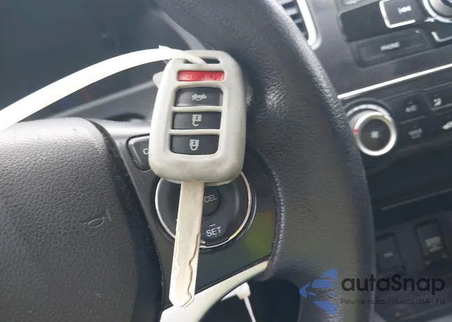 2HGFB2F50EH511747: 42208873