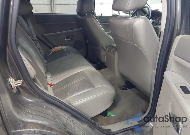 1J4HR58255C730532: 42208928