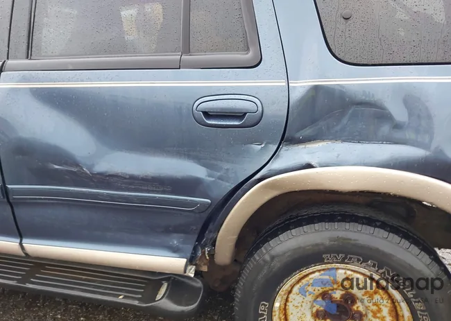 1FMPU18L5WLA85444: 42208960