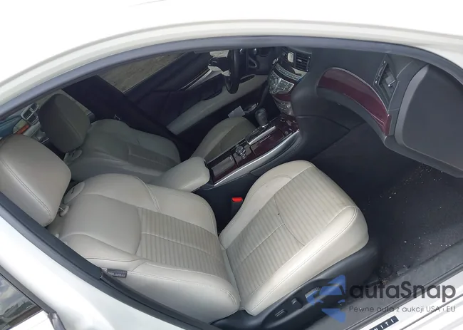 JN1BY1AR4JM220503: 42208973