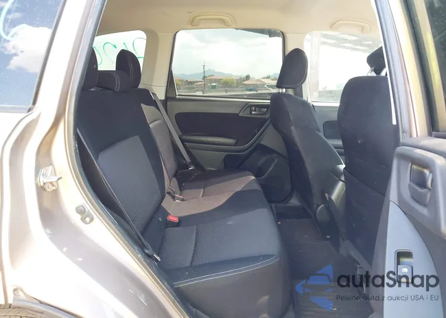 JF2SJABC8GH404714: 42208076