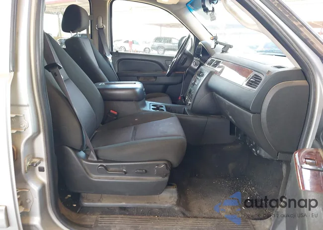 1GKS1AE06BR136446: 42208186