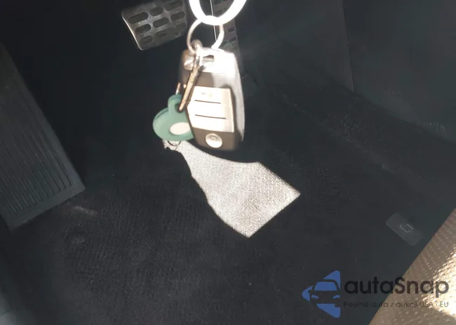 KNDPRCA60J7371581: 42209434