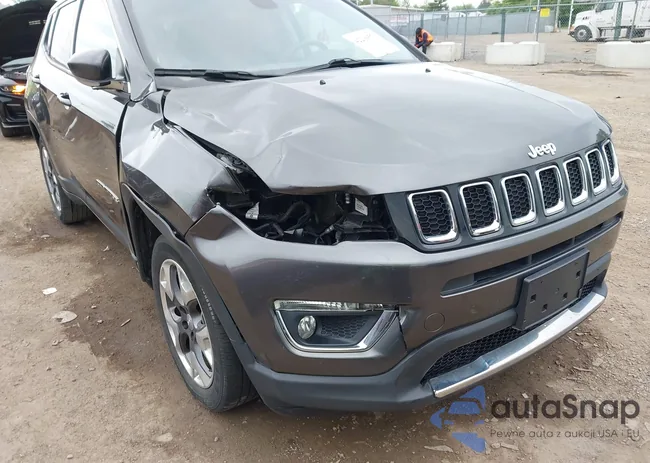 3C4NJDCBXKT747585: 42209573