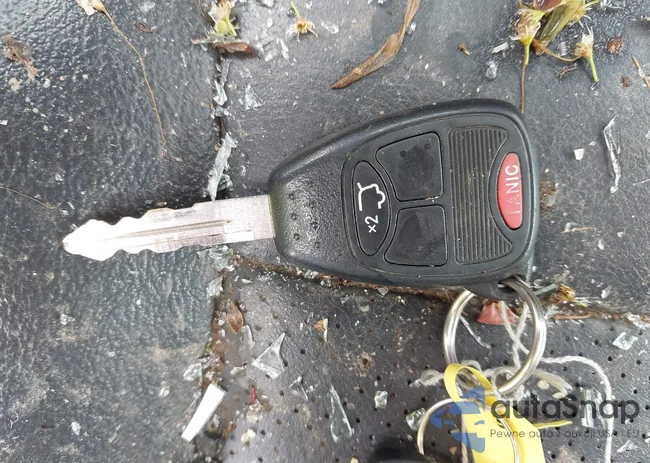 1C4PJMAK6CW167628: 42209633