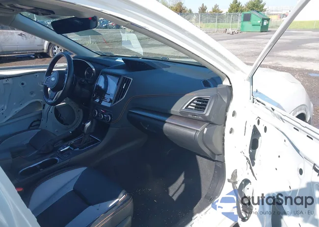 JF2GTHMC1PH272563: 42209132