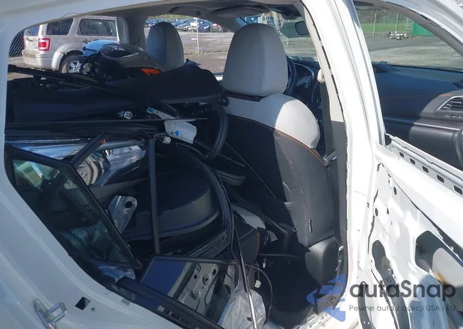 JF2GTHMC1PH272563: 42209132