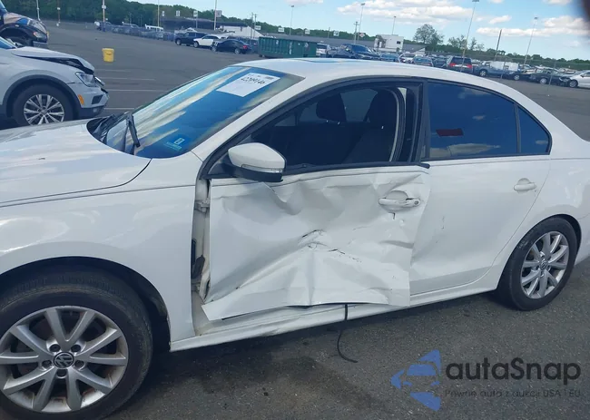 3VWDX7AJ7CM362001: 42209146