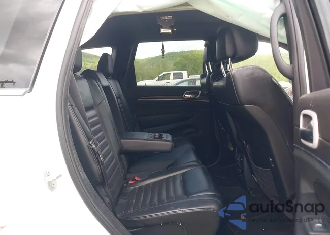 1C4RJFBG7JC378950: 42209248