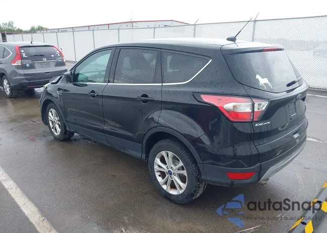 1FMCU0GD4HUD39015: 42210631