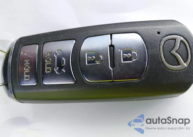 3MZBN1U78JM168813: 42210656