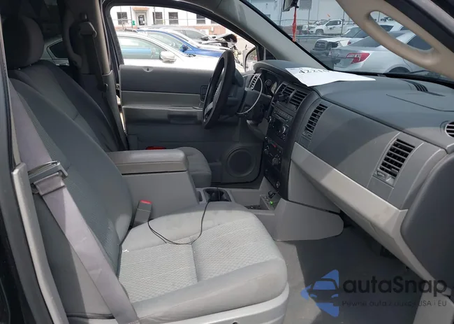 1D8HB38N68F155970: 42210774