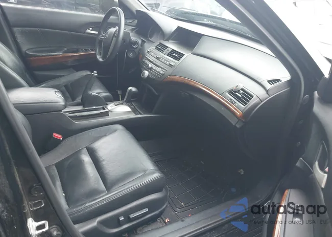 1HGCP3F88CA021654: 42210788