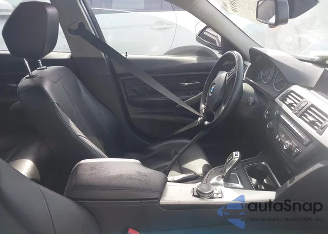 WBA3B1G58FNT04412: 42210810