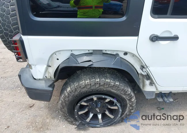 1C4BJWDG4GL347954: 42210836