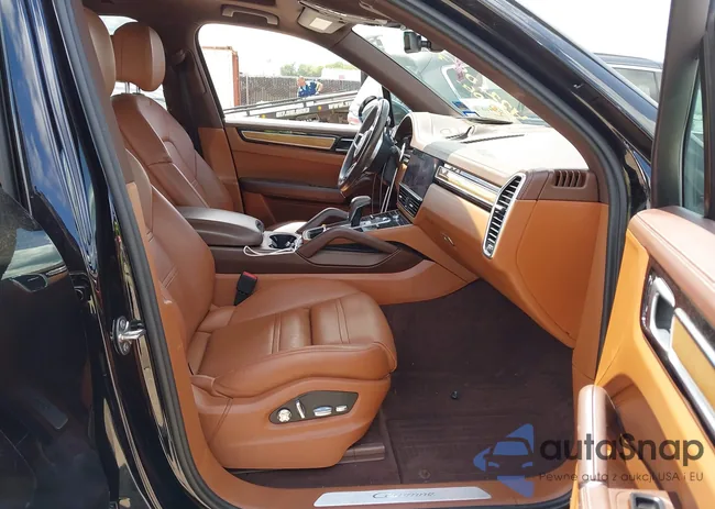 WP1AA2AY3KDA03664: 42210870